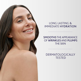 Institut Esthederm applied to neck and décolleté illustrating even hydration benefit