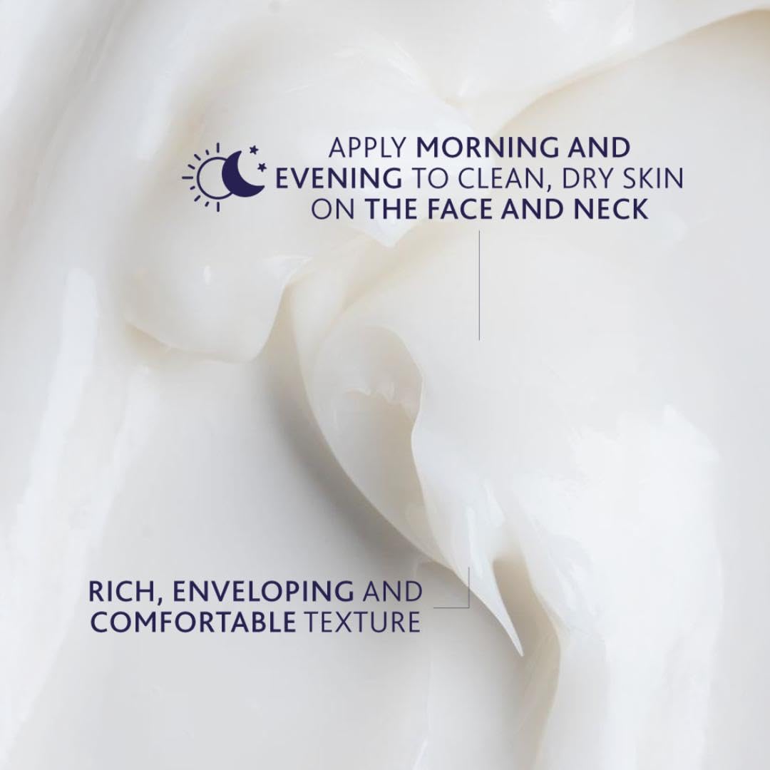 INSTITUT ESTHEDERM PARIS peptides ingredient close-up highlighting collagen-support benefit