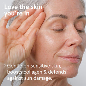 iRestore ingredients label closeup highlighting vitamin C, peptides, hyaluronic acid