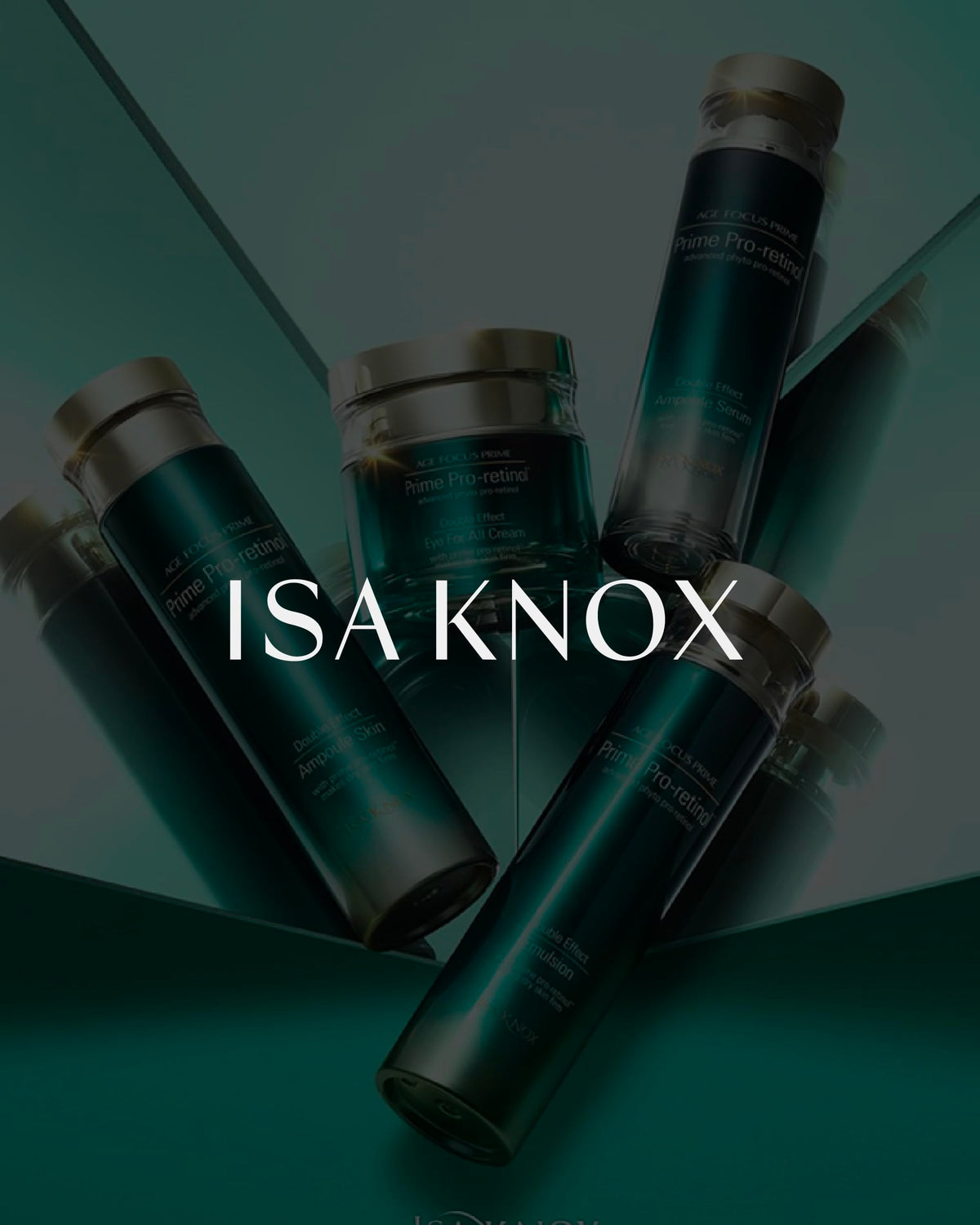 Isa Knox ingredient display with Pro-Retinol and Phyto-DNA for rejuvenation