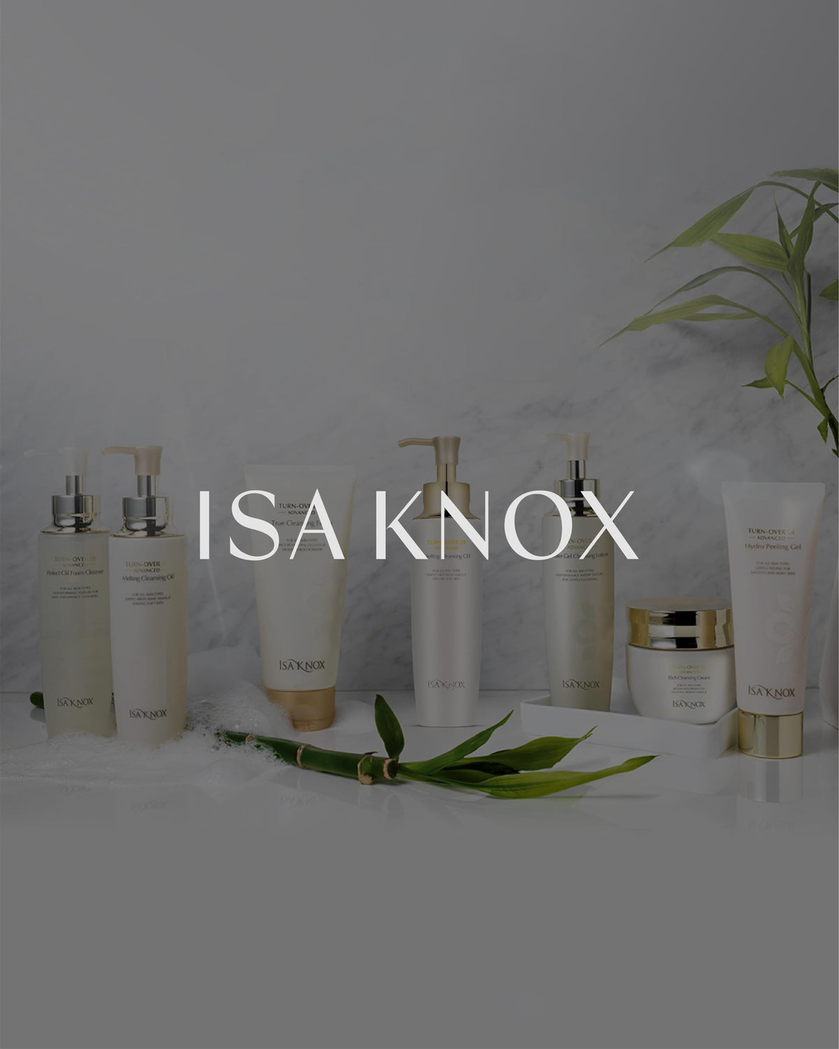 Isa Knox packaging and box layout presenting product information and gifting benefit