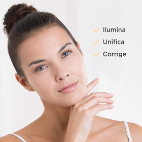 ISDIN dropper dispensing serum, highlights precise application and minimal waste