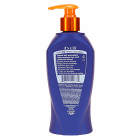 It's A 10 pump and shampoo texture close-up demonstrating smooth lather benefit