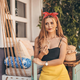 Jaciya headbands tucked in purse for travel-ready convenience benefit