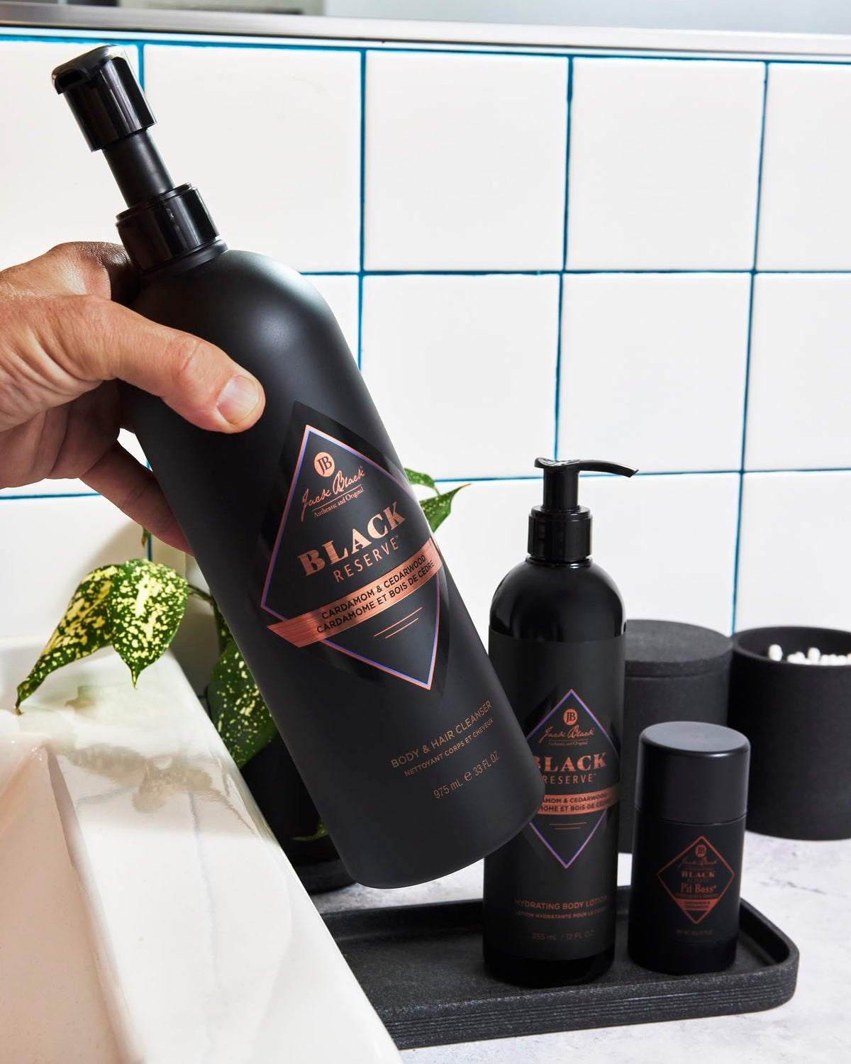 Jack Black lotion pour texture highlighting fast-absorbing hydration