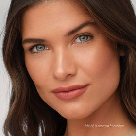 jane iredale close-up texture of PureBronze powder demonstrating creamy-milled finish for smooth blending