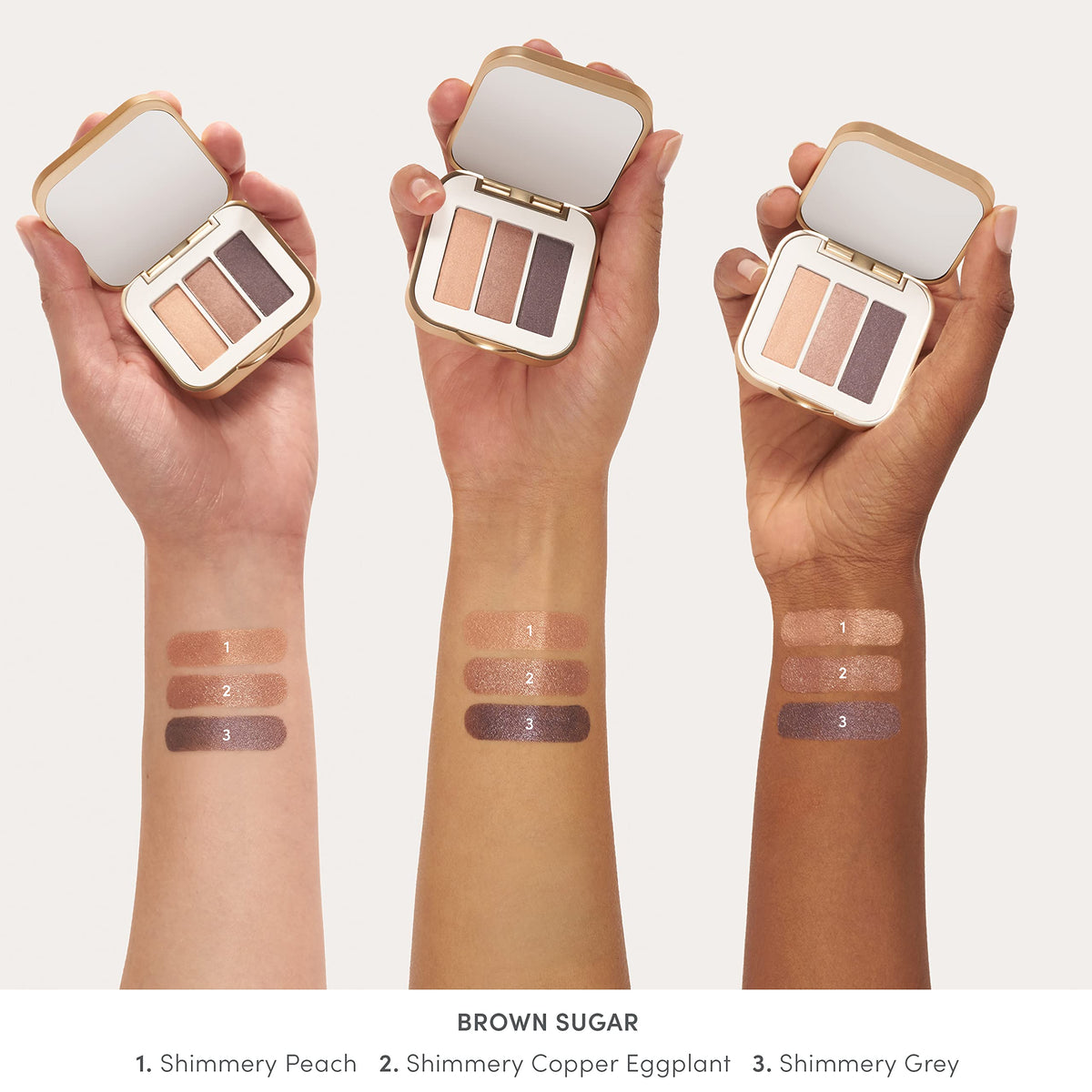 jane iredale brush applying shadow demonstrating effortless pick-up and even coverage