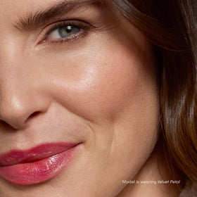jane iredale blush applied with brush showing smooth application benefit