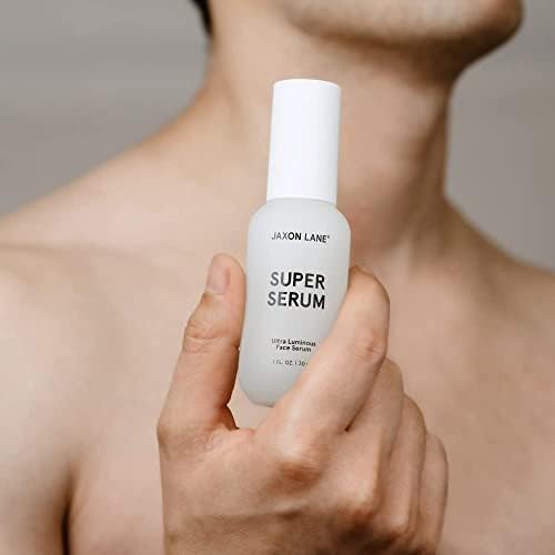 JAXON LANE ingredients flatlay showing vitamin C niacinamide hyaluronic acid benefits