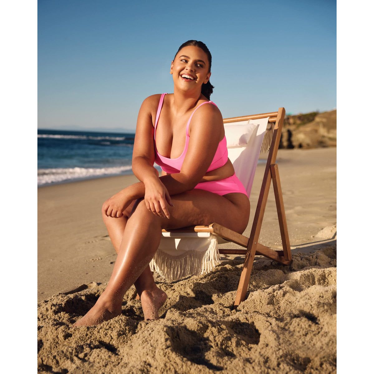 SOL by Jergens coconut water ingredient visual for hydration boost