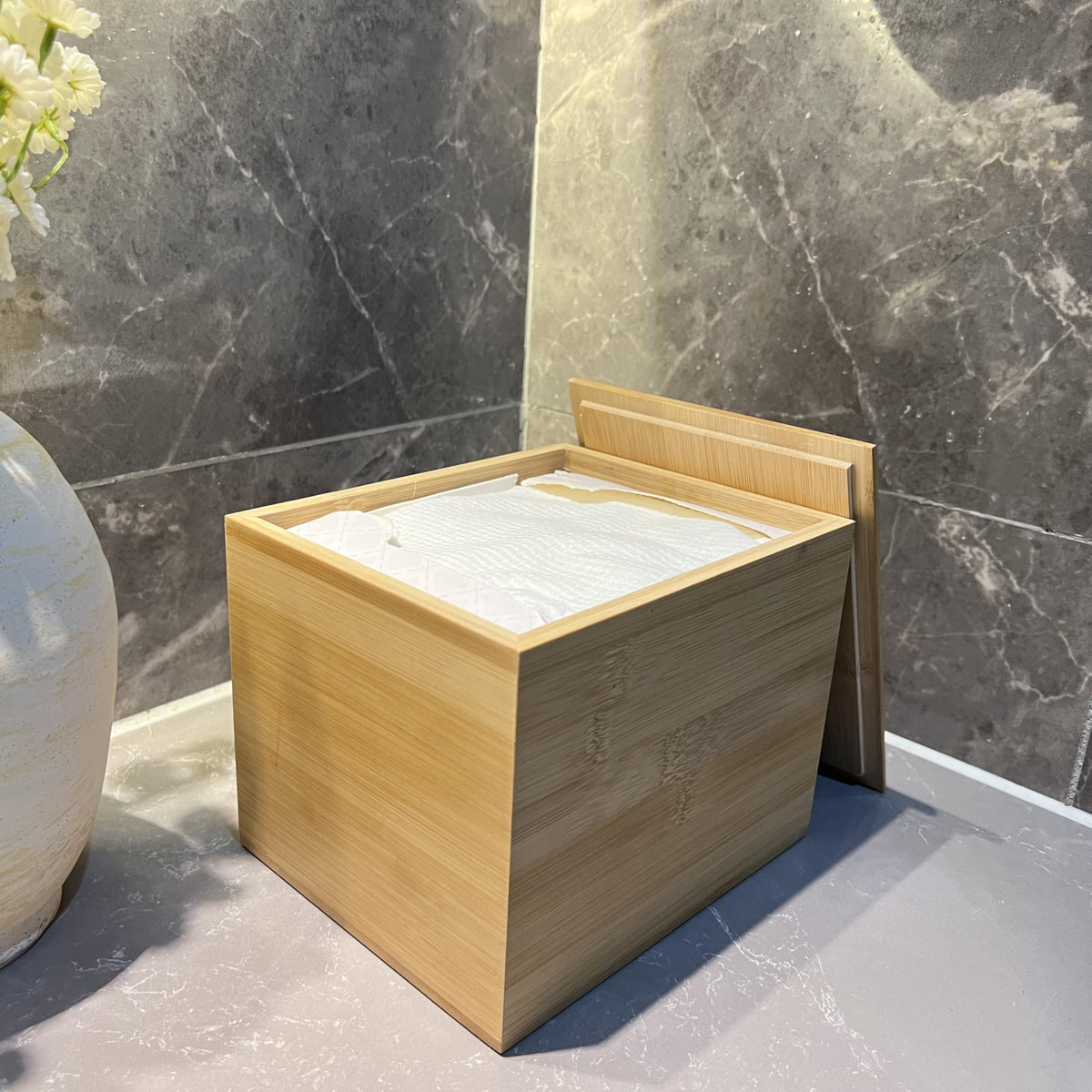 JHJFRAWY with disposable towels inside demonstrating organized storage
