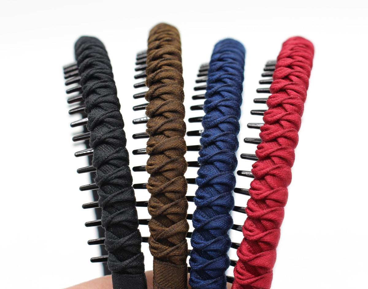 JOBAND close-up of comb teeth detailing grip for anti-slip performance