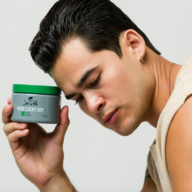 JOHNNY B. styling gel in use on short hair creating glossy finish benefit: medium hold with high shine