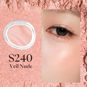 Joocyee close-up of baked powder pan highlighting luminous pearl finish