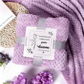 Joyvella scented candle and bath bomb set creating relaxing ambiance