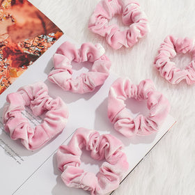 Juexica scrunchie holding thick hair securely without pulling