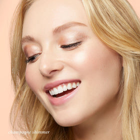 Julep built-in smudger detail for easy blending and soft edges