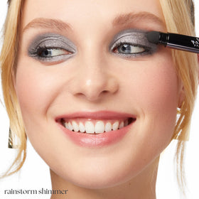 Julep built-in smudger detail demonstrating blending tool for seamless edges benefit
