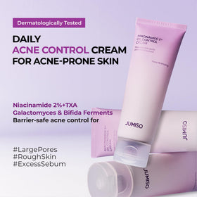 JUMISO texture close-up of water-gel cream illustrating lightweight absorption