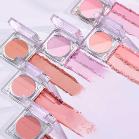 JUNG SAEM MOOL model wearing blush highlighting natural three-dimensional effect