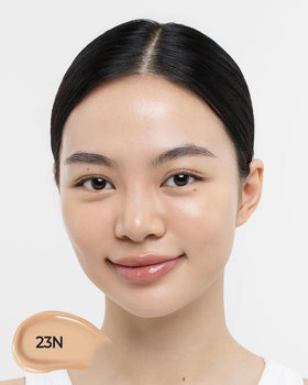 JUNG SAEM MOOL product staged with hyaluronic acid and PDRN visuals, emphasizes hydration