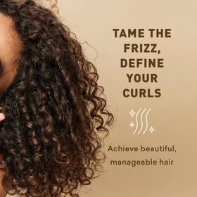 Just Nutritive botanical oils and aloe display highlighting conditioning benefits