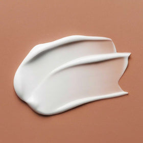 Just Nutritive pump and label close-up highlighting ingredients and clarity