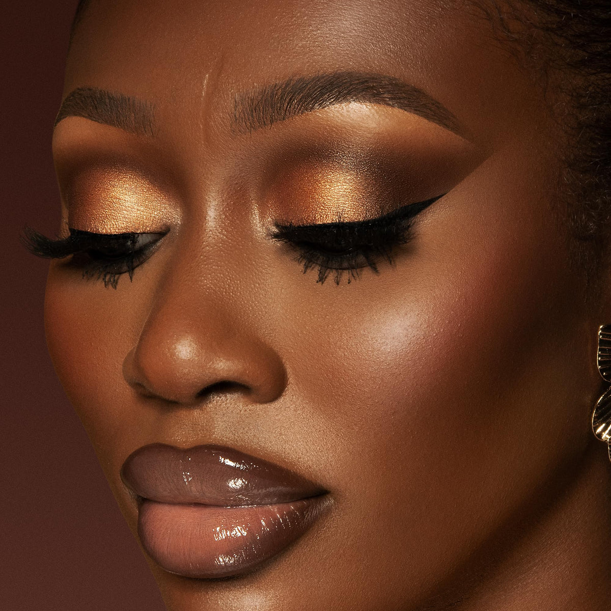 Juvia's Place applied on eye demonstrating blendable mattes and luminous shimmer