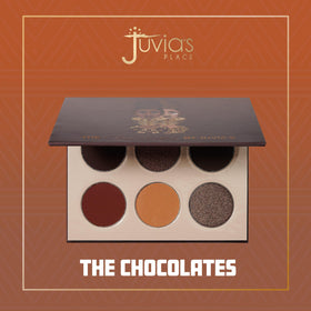 Juvia's Place close-up of pan textures highlighting smooth, pigmented formula