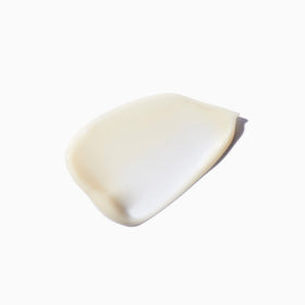 KÉRASTASE hyaluronic acid ingredient visual indicating fiber plumping benefit