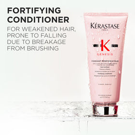 KÉRASTASE creamy texture close-up demonstrating lightweight conditioning