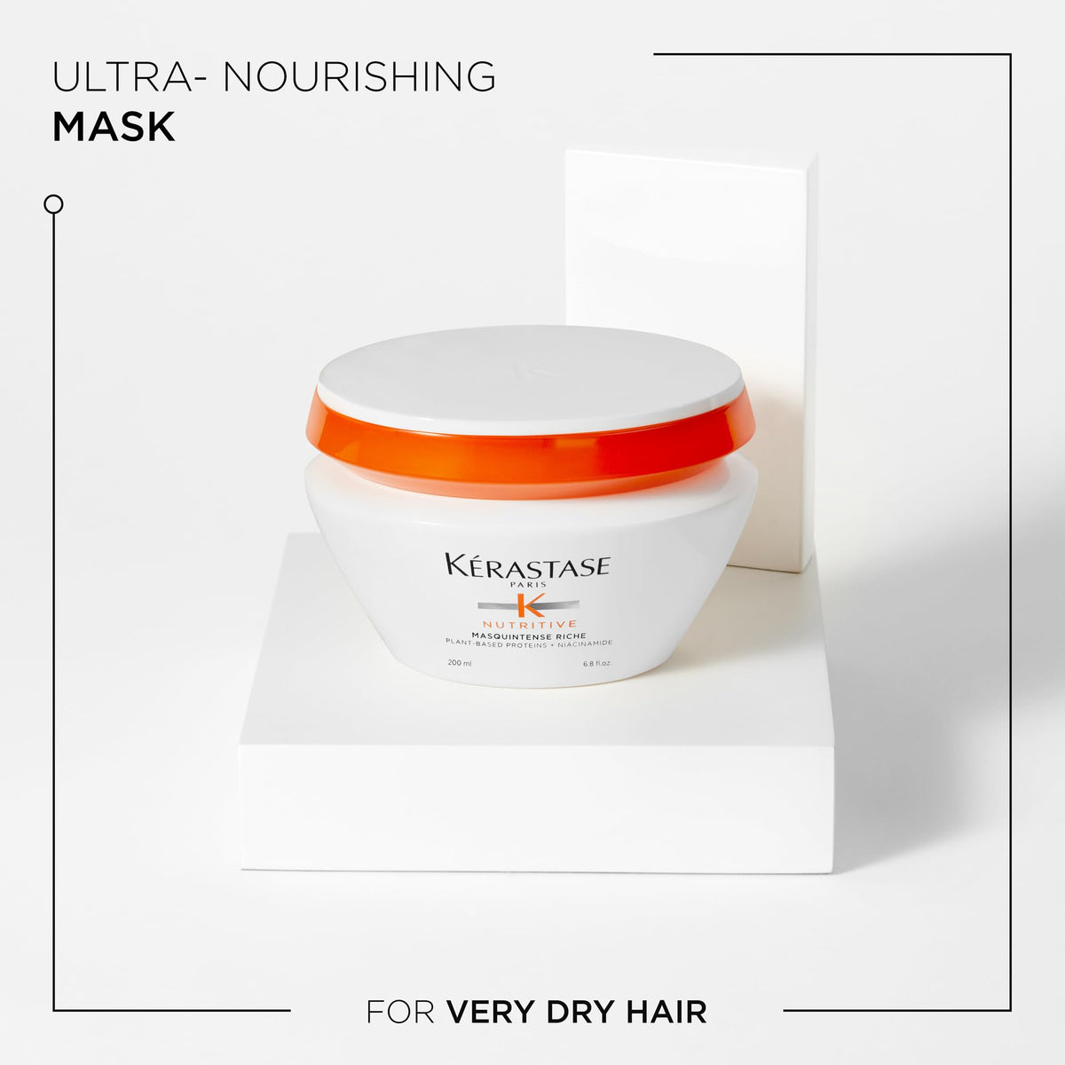 KÉRASTASE Masquintense in hand demonstrating easy scoop and product control