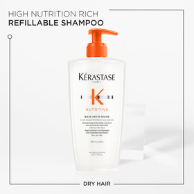 KÉRASTASE creamy gel texture on hand demonstrating rich lather and nourishing feel