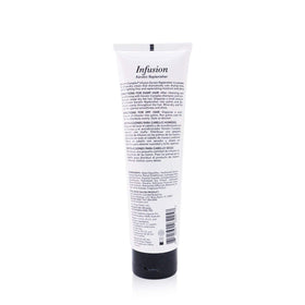 Keratin Complex in-use: stylist blow-drying hair for faster drying and frizz control benefit