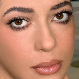 Kevyn Aucoin before and after lashes with added volume