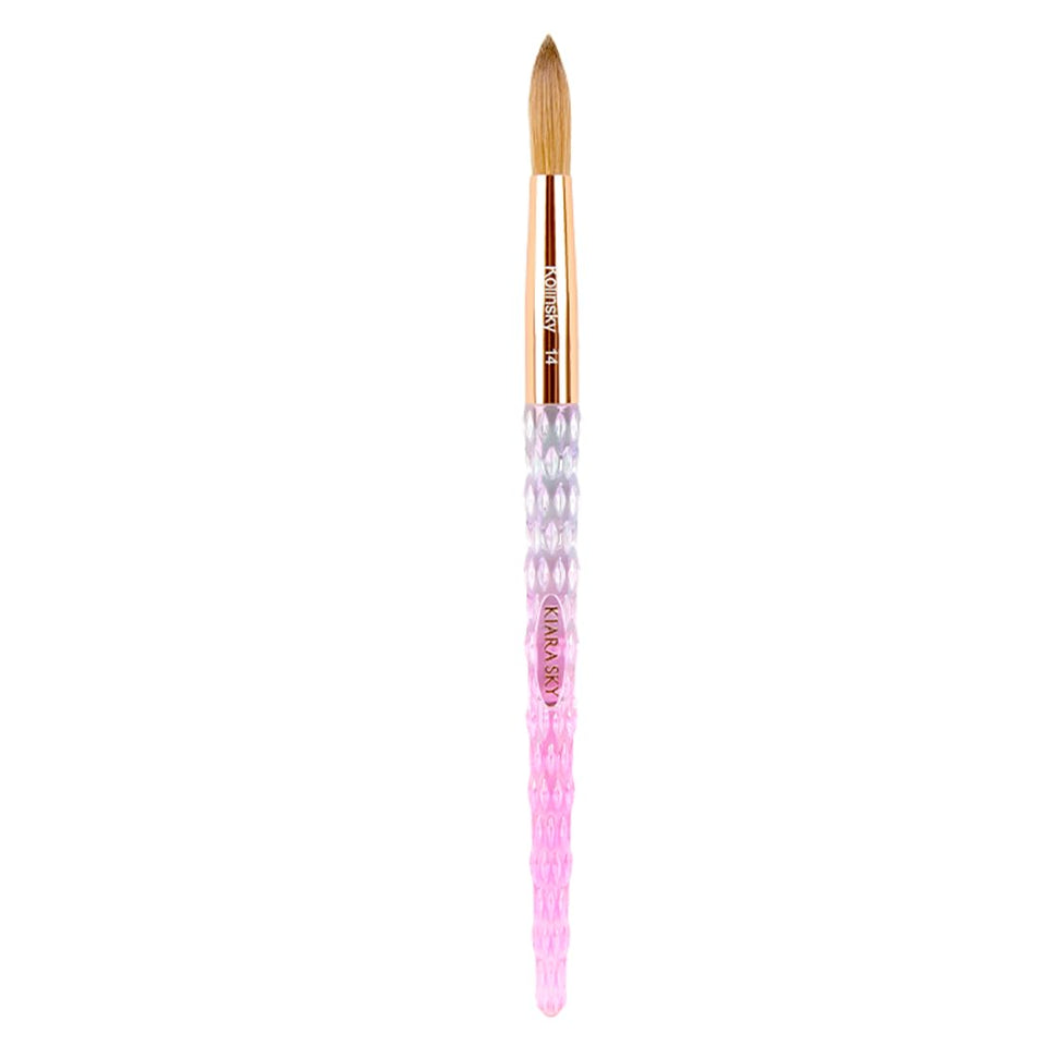 Kiara Sky brush front view showing full shape and balanced belly for controlled application