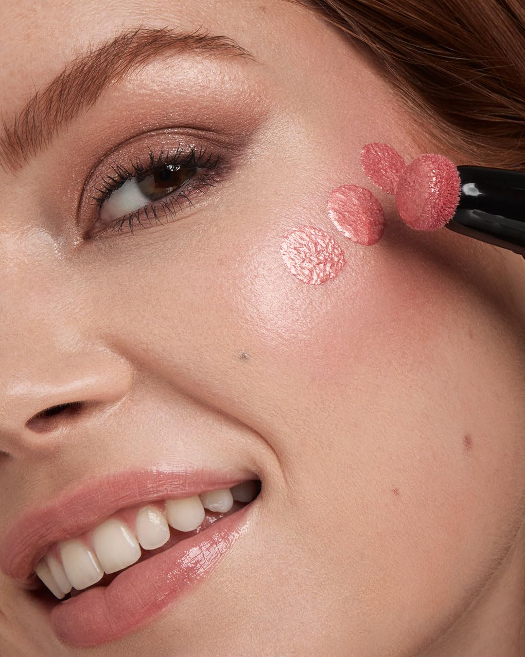 KIKO Milano blush in a handbag lifestyle shot convenient on-the-go touch-ups