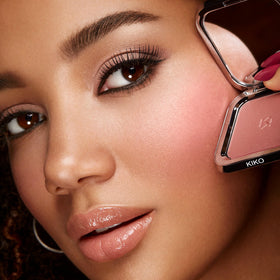 KIKO Milano blush applied on cheek demonstrating natural healthy glow