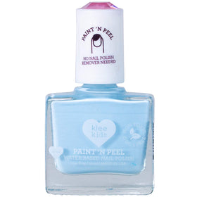 Klee Naturals lifestyle image of kid applying polish for quick, odor-free fun