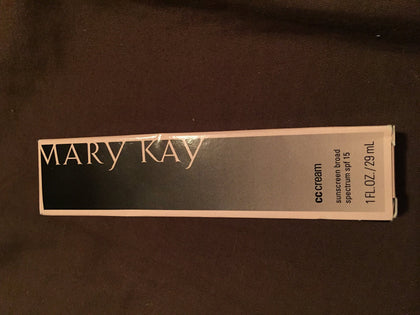 Konipl Mary Kay front packaging showing medium-deep shade and multitask benefits