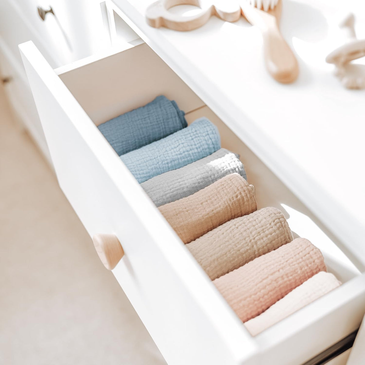 Konssy stacked seven-pack displaying set rotation and ready-to-use supply