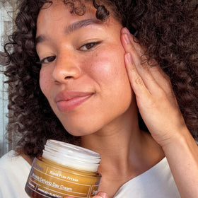 KORRES product next to hand to show 40ml scale and travel-friendly benefit