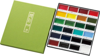 Kuretake front packaging showing 24-color set and gift-ready box
