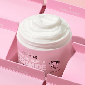 Kwailnara pump dispensing moisturizer highlighting easy controlled application
