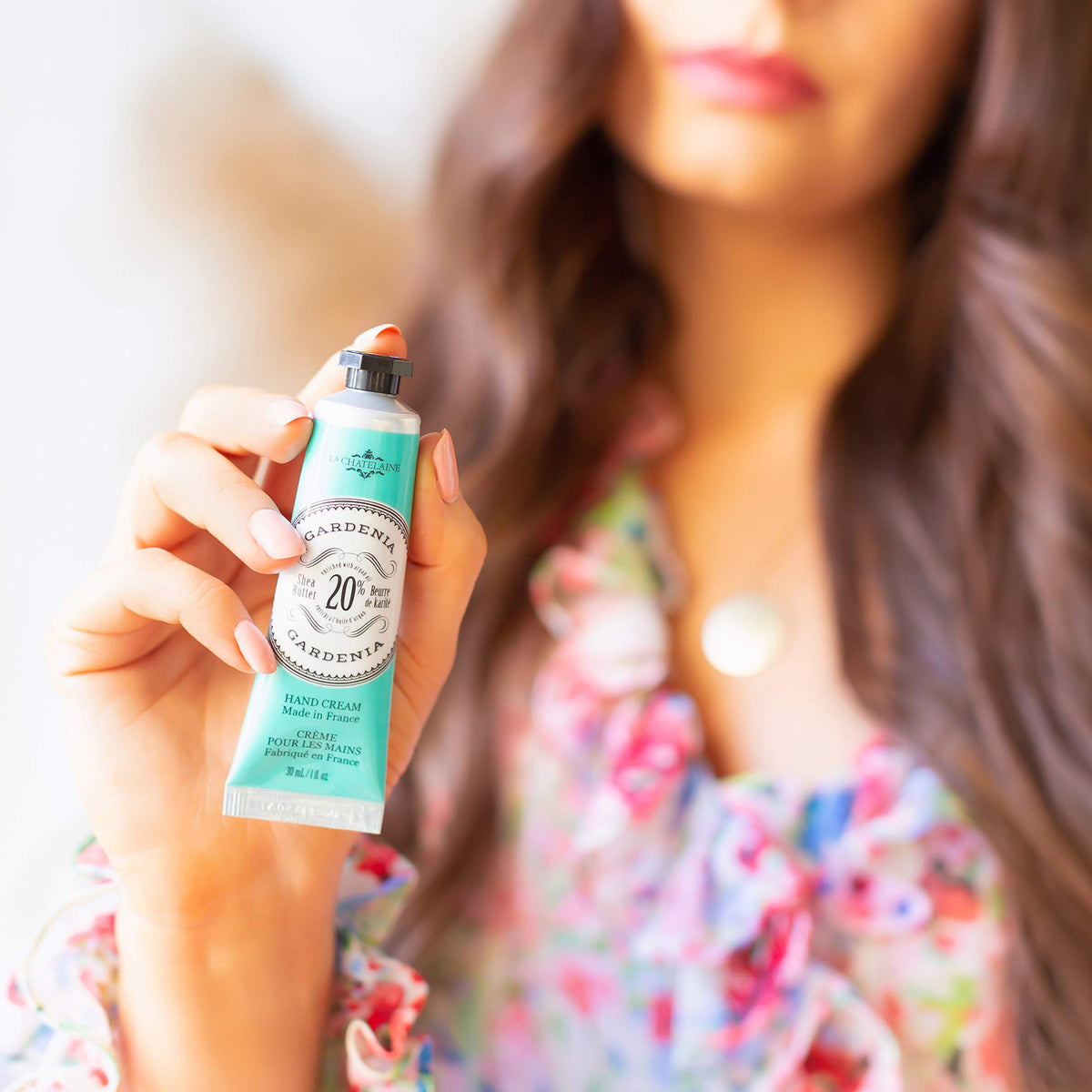 La Chatelaine label close-up listing natural ingredients and Made in France provenance