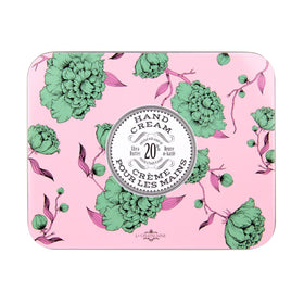 La Chatelaine Pear cream texture close-up showing creamy absorbent finish and nourishment
