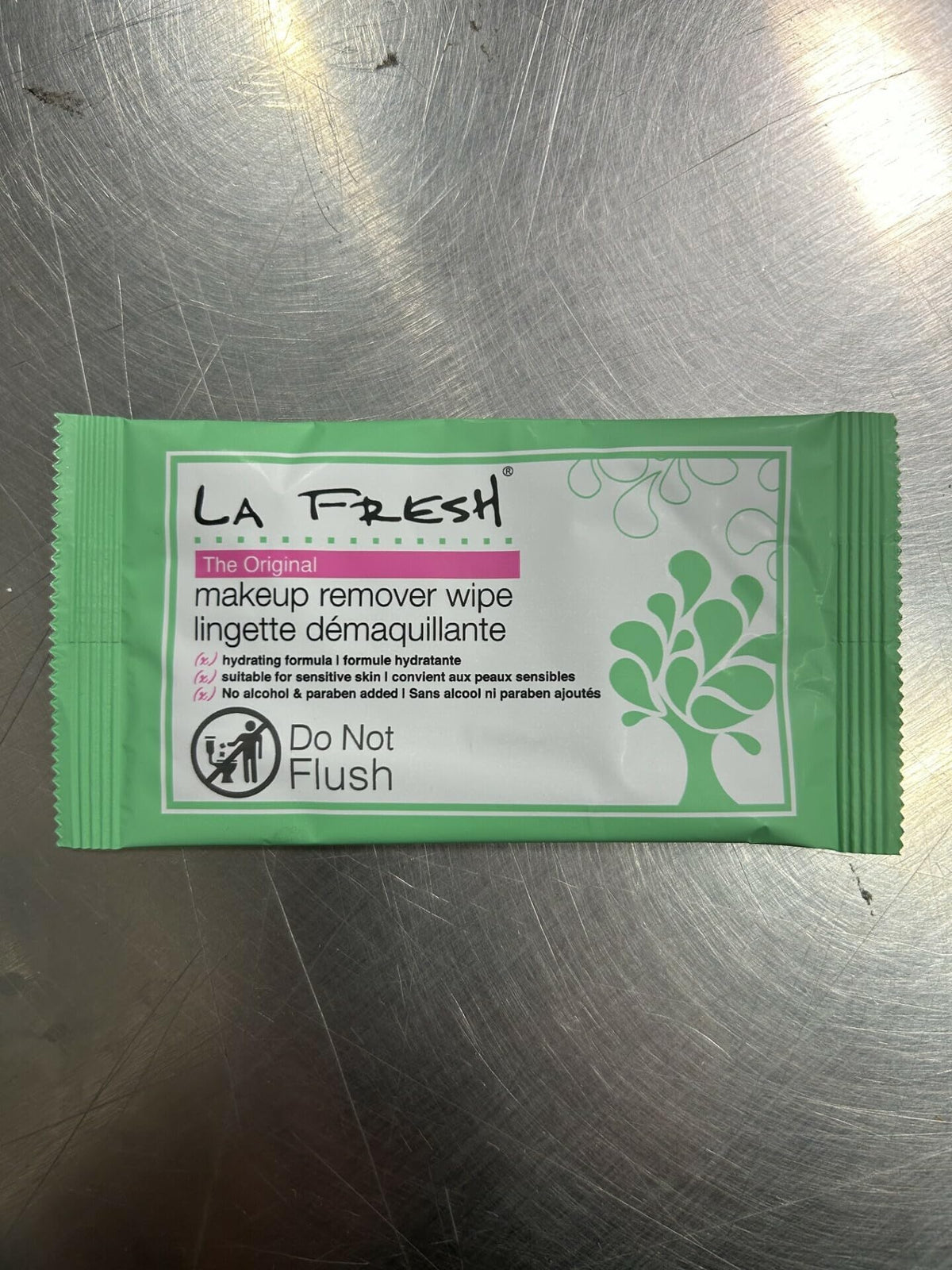 LA Fresh individually sealed wipe packet demonstrating portability and hygiene