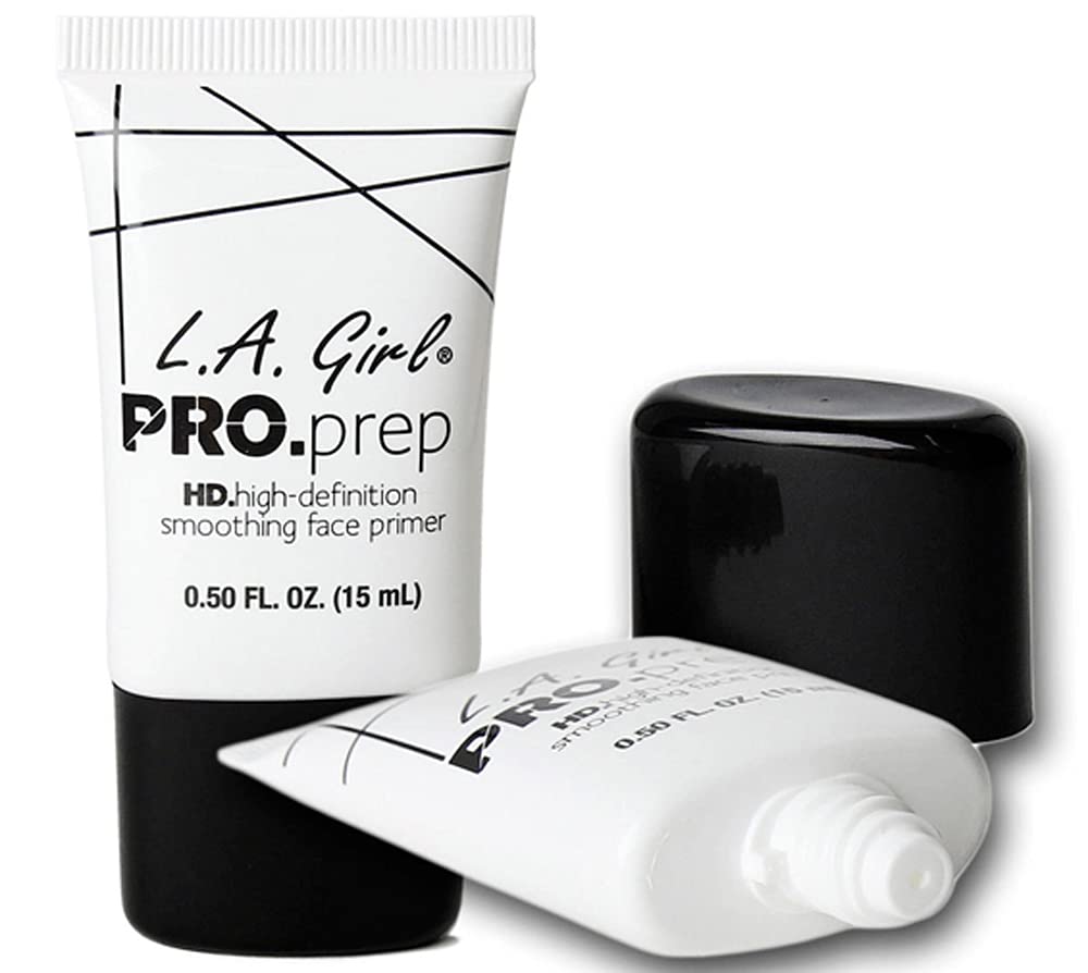 L.A. Girl label ingredients closeup showing Vitamin E benefit