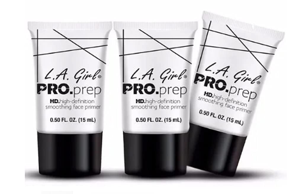 L.A. Girl pump and cap detail for controlled dispensing benefit