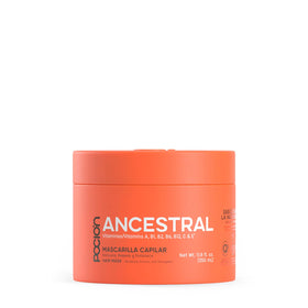 La Pocion dual styling cream in hand demonstrating smooth application